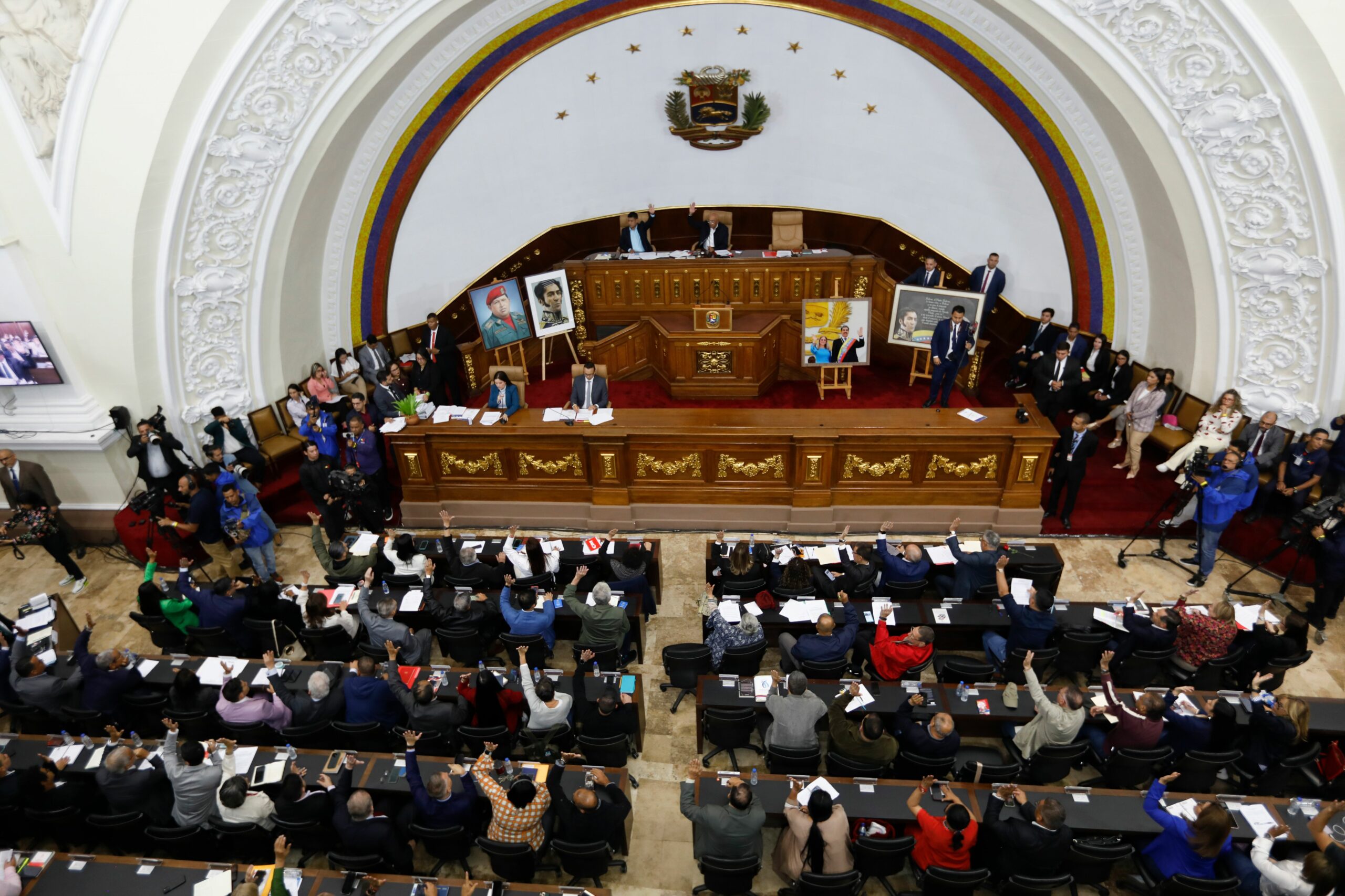 Venezuela parliament unanimously approves amnesty law