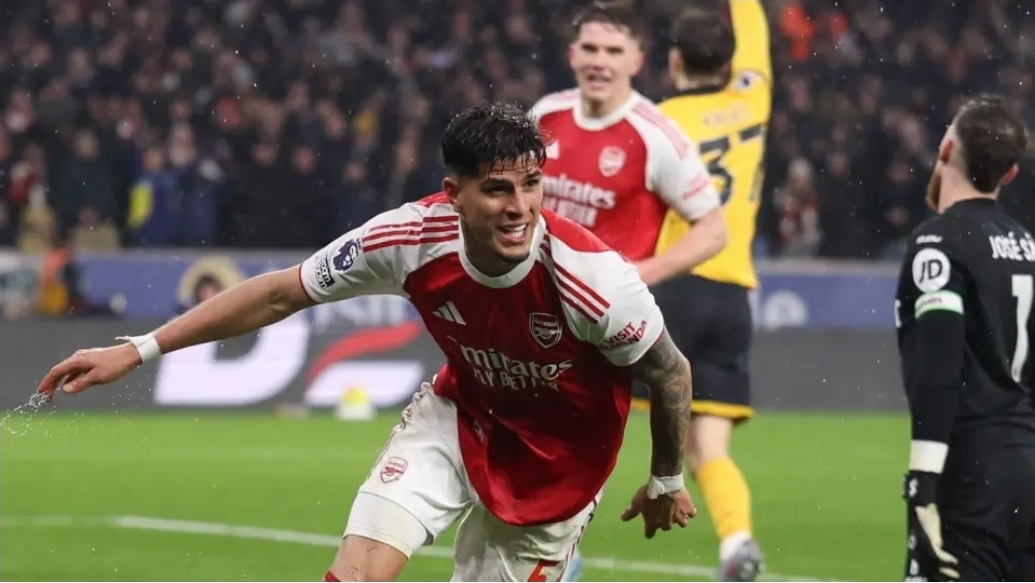Arsenal blow two-goal lead in dramatic 2–2 draw against Wolves