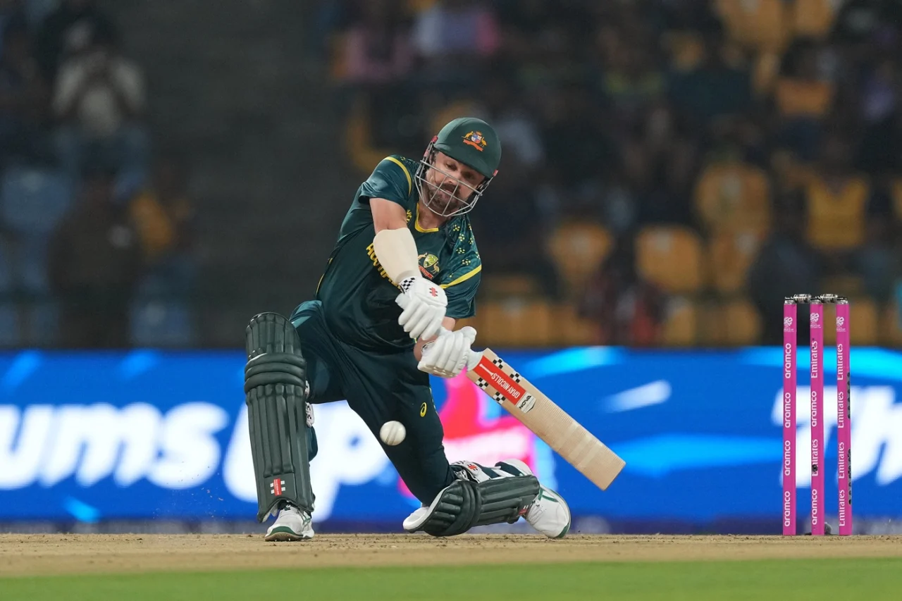 Australia sets a target of 182 for Sri Lanka