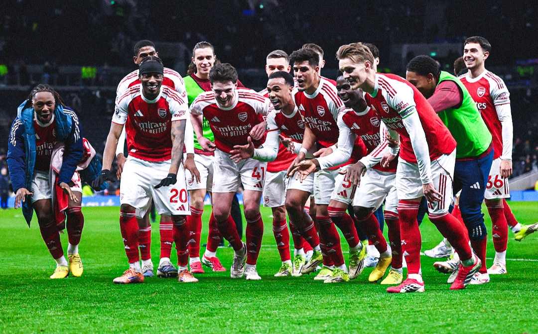 Gunners hit four as Spurs rcumble