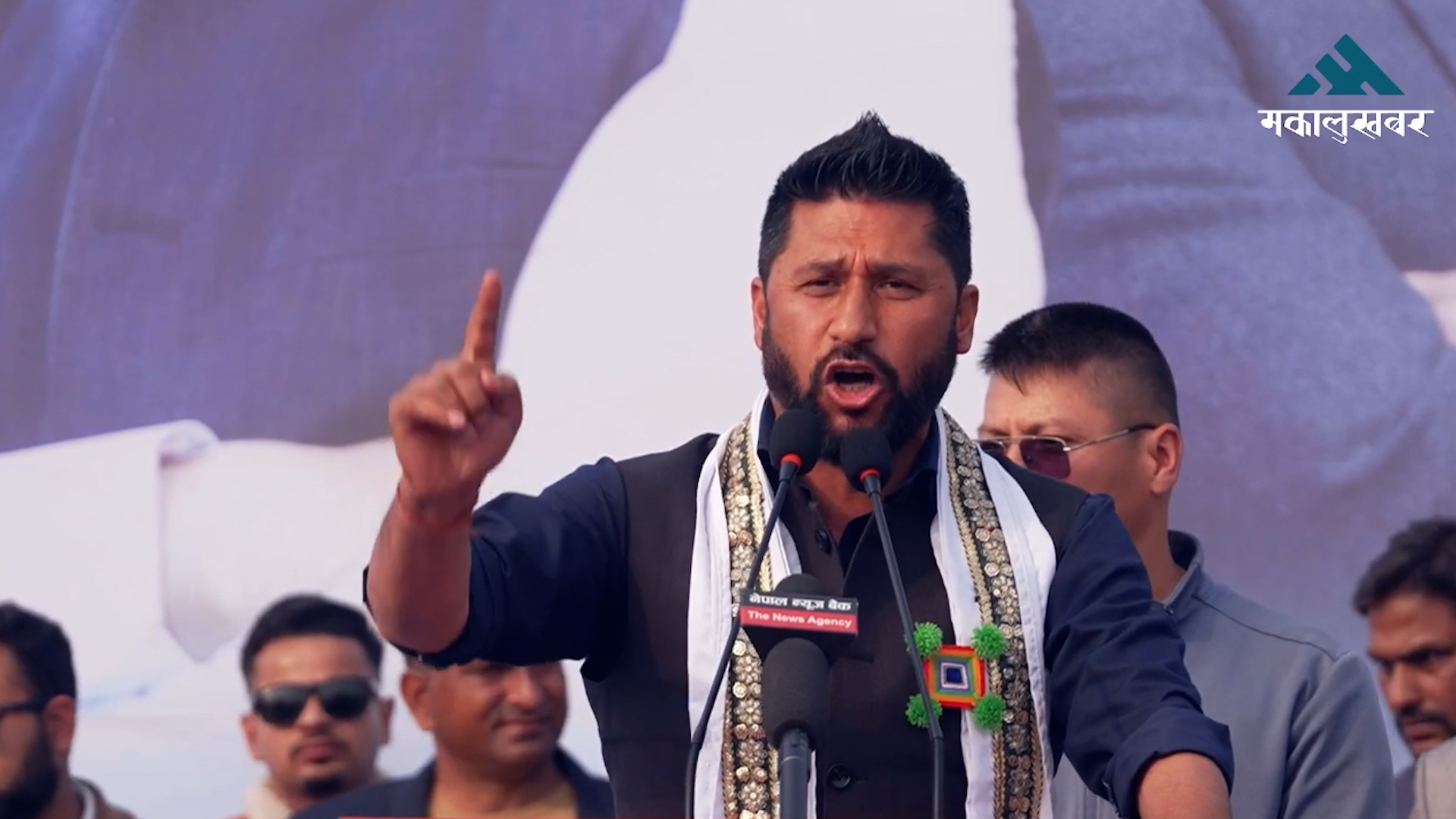 Rabi Lamichhane suggests Gagan Thapa to stay in opposition for 5 years