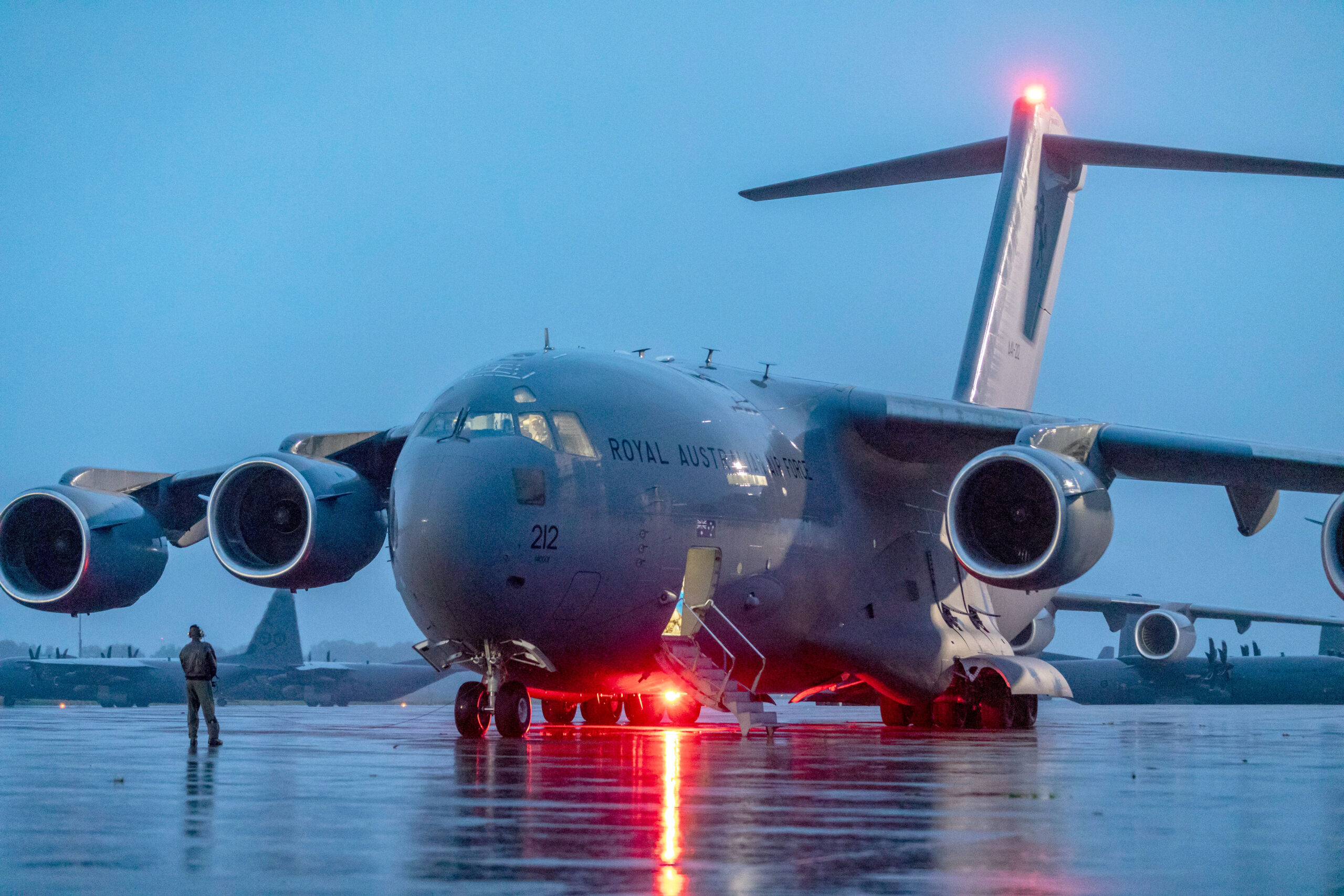 Australia deploys military aircraft to Mideast in contingency planning