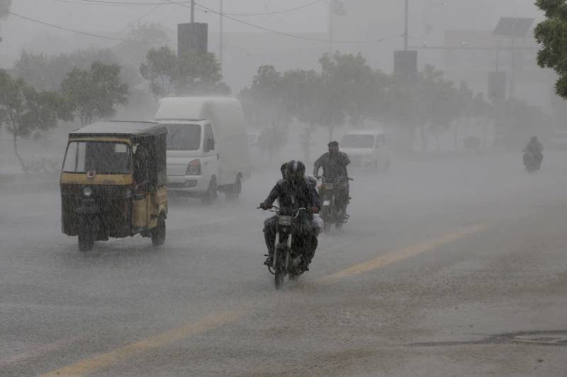 17 killed, 30 injured in rain-related incidents in Pakistan’s Karachi