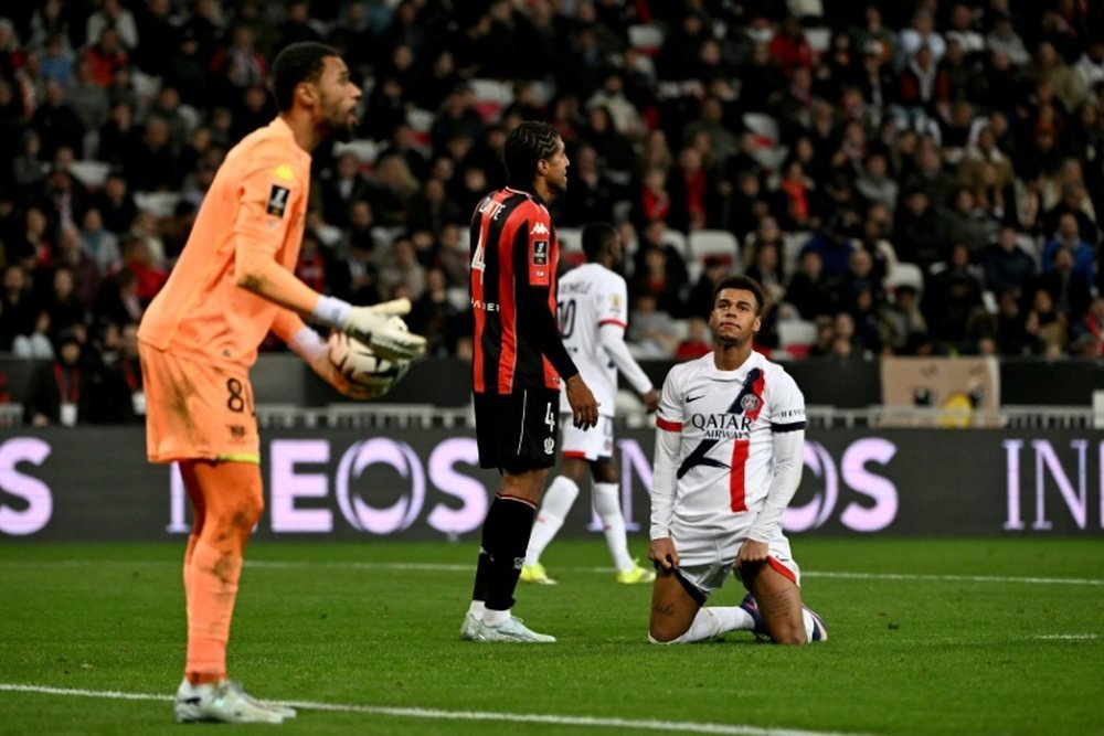 PSG return to Ligue 1 summit with dominant 4-0 win over Nice