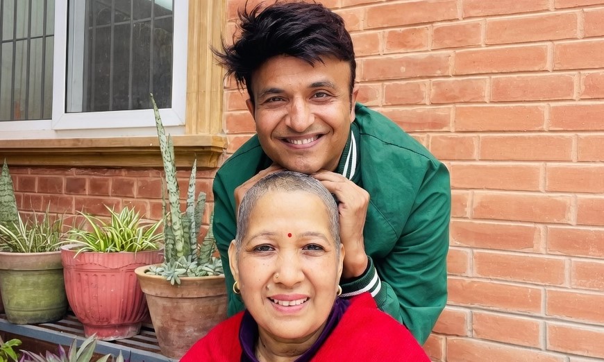 Hemant Sharma’s wife successfully overcomes breast cancer