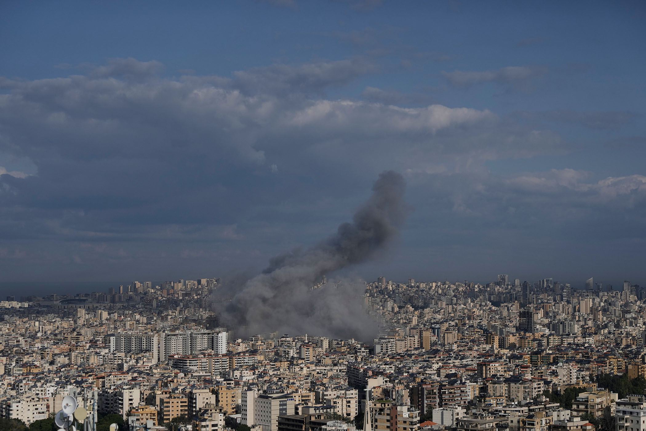US-Israel strikes continue, over 1,000 dead