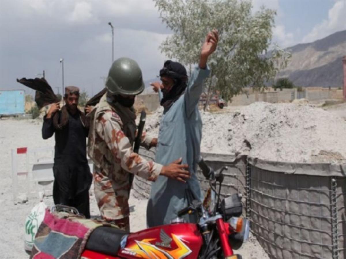 Pakistan tightens grip as Noshki faces prolonged curfew