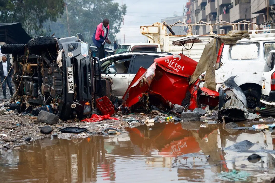 Flash floods in Nairobi kill 23: police