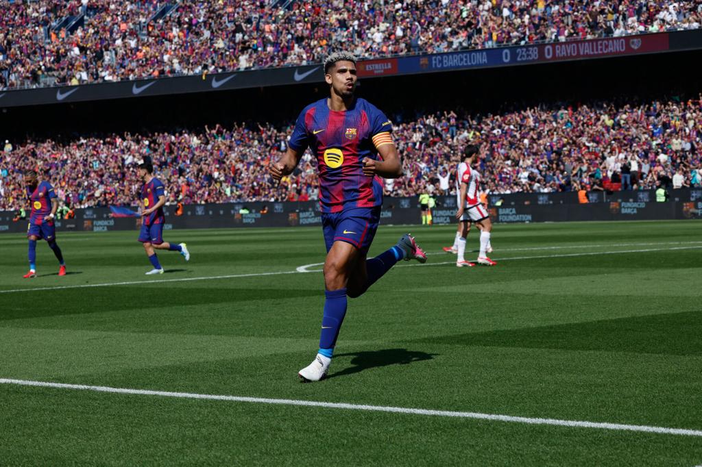 Barcelona edge Rayo to extend La Liga lead