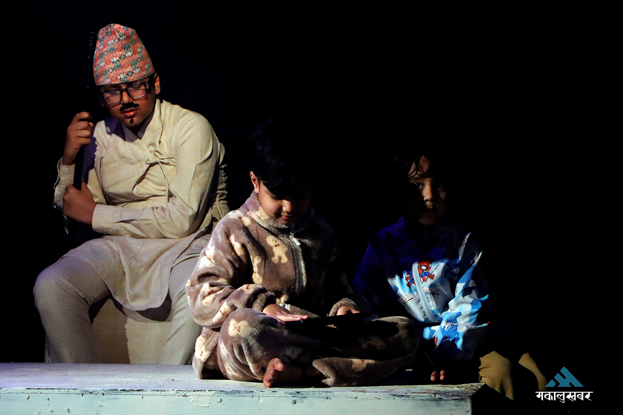 Lalabala Theatre’s 8th batch stages play ‘Basa Hai Ramrari’ (photos)