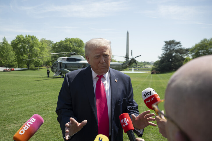 Trump threatens Britain with “big tariffs” over tech tax
