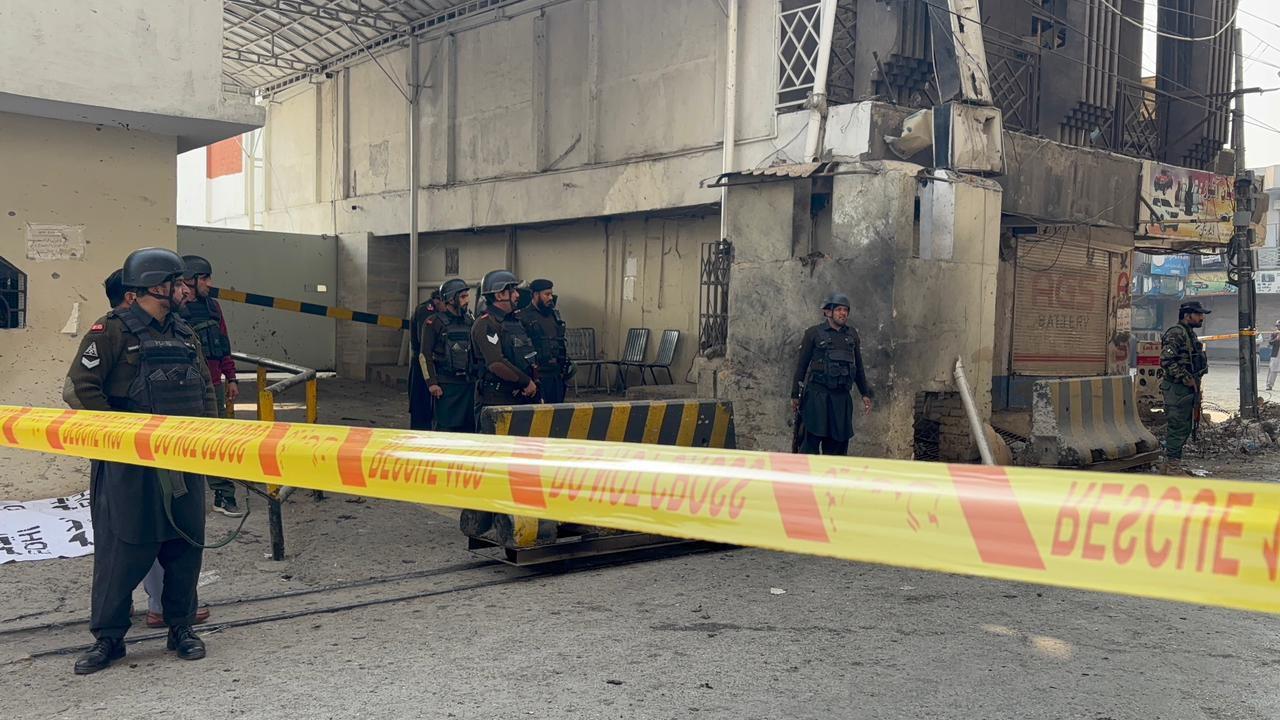 Five killed in Pakistan suicide bombing: police