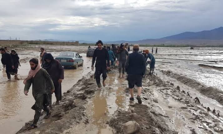3 killed as car washed away by flash flood in Afghanistan’s Samangan