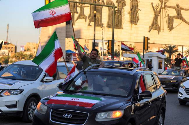 Hundreds take to Baghdad streets to celebrate US–Iran ceasefire agreement
