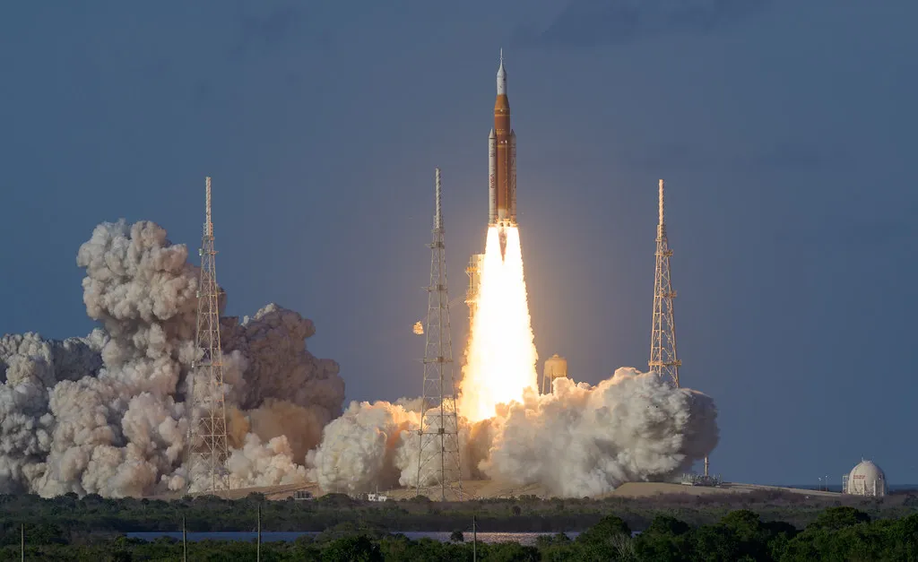 Artemis mission headed for first lunar flyby since 1972