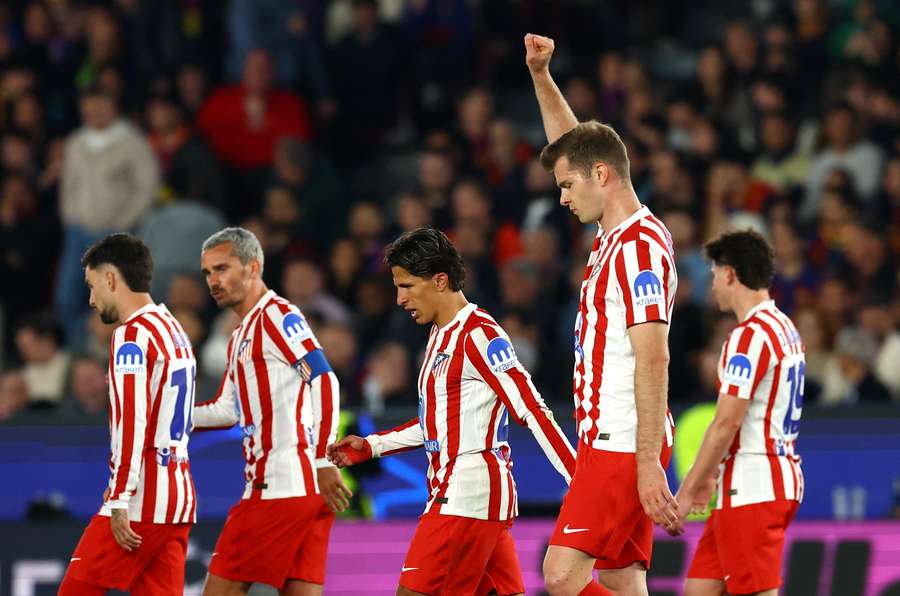 Atletico Madrid stun Barcelona 2-0; PSG beat Liverpool