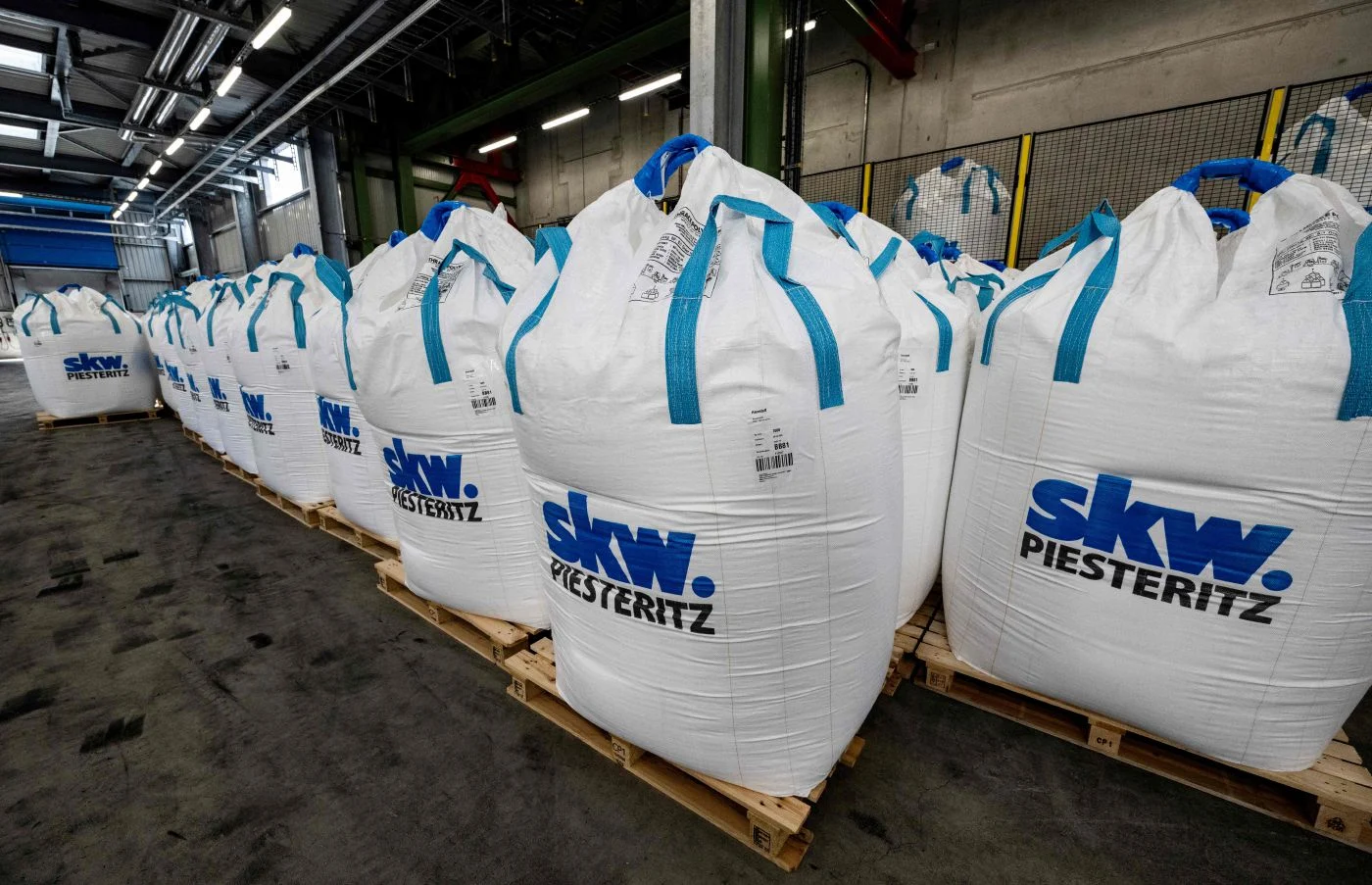 German fertiliser makers and farmers struggle with Iran war fallout