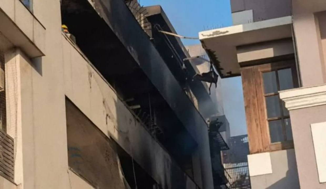 9 killed in Delhi house fire after air-conditioner blast