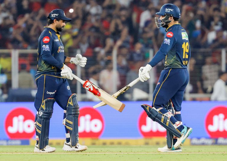 Gujarat Titans beat RCB by 4 wickets