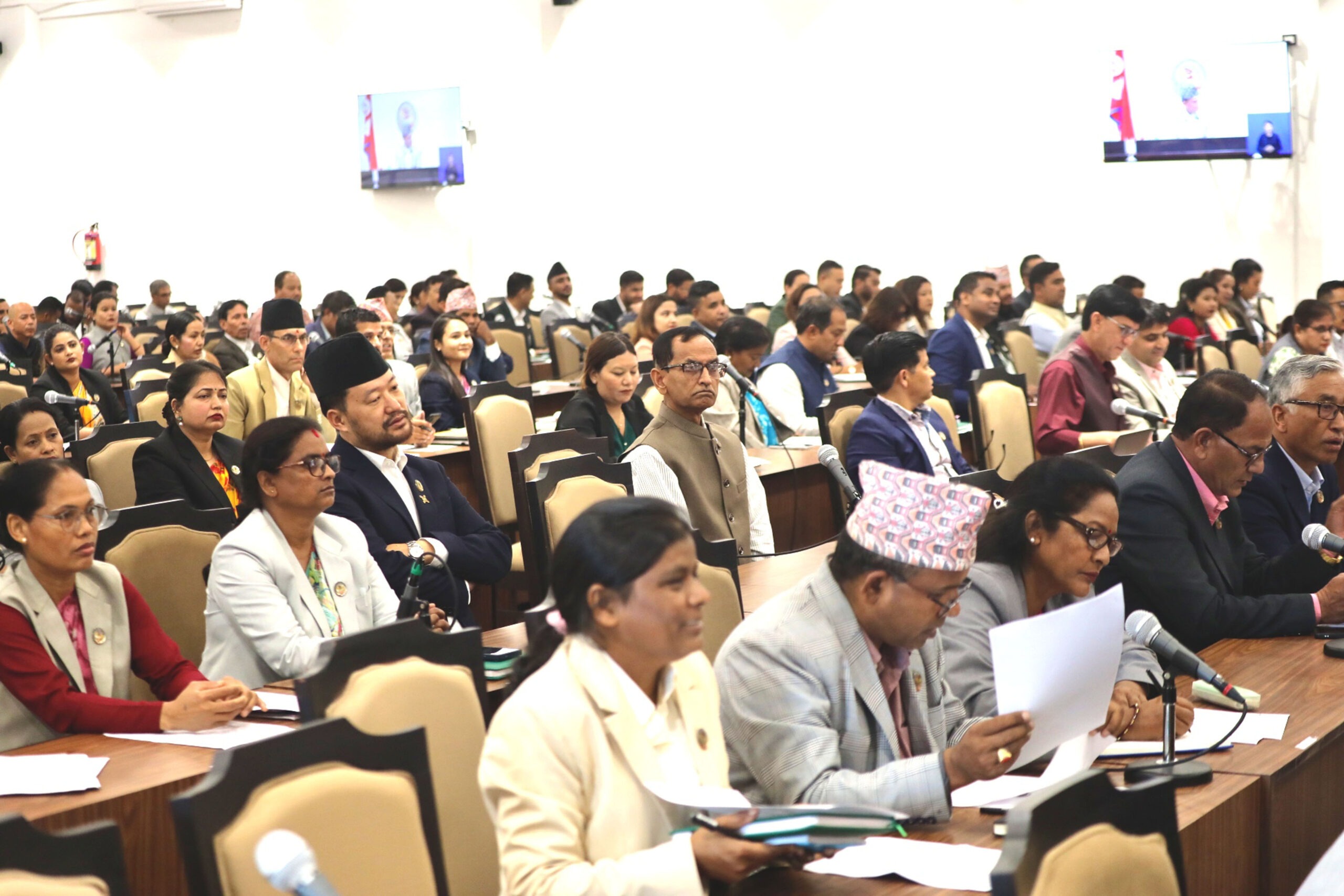 MPs draw govt’s attention, calling for adequate supply of fertiliser to farmers