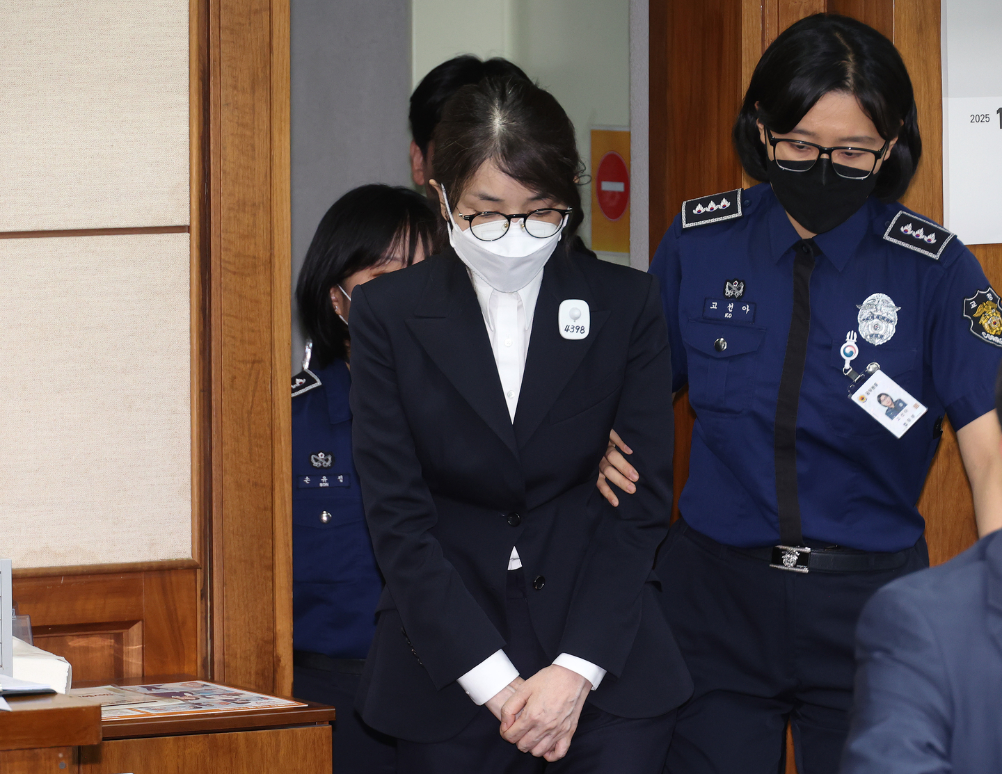 Prosecutors seek 7.5-year prison term for ex-first lady Kim Keon-hee in corruption case