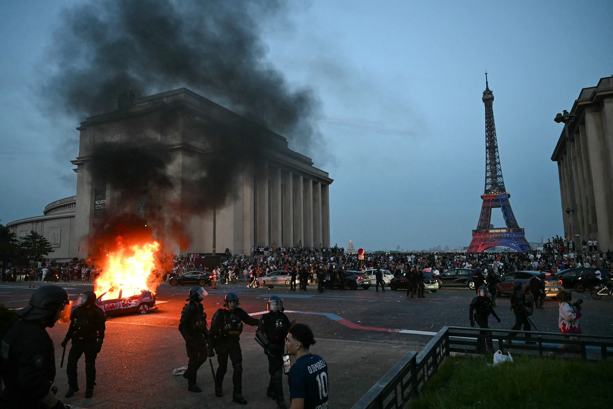 PSG victory celebrations turn violent in France; 400+ arrested