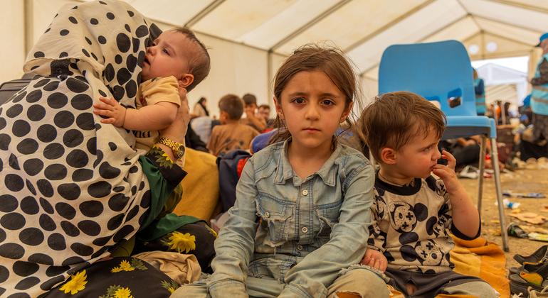 UN says can feed a million more Afghan children if wars stop