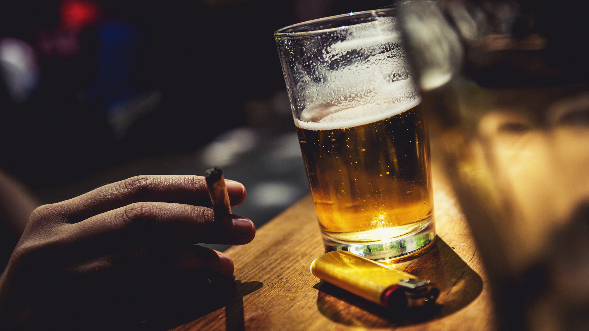Govt raises excise duty on cigarettes lcohol by 10%
