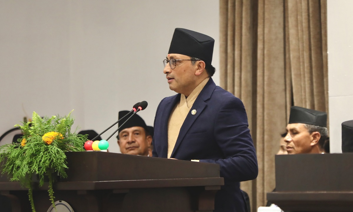 Govt projects 7% economic growth, inflation to stay within 6%