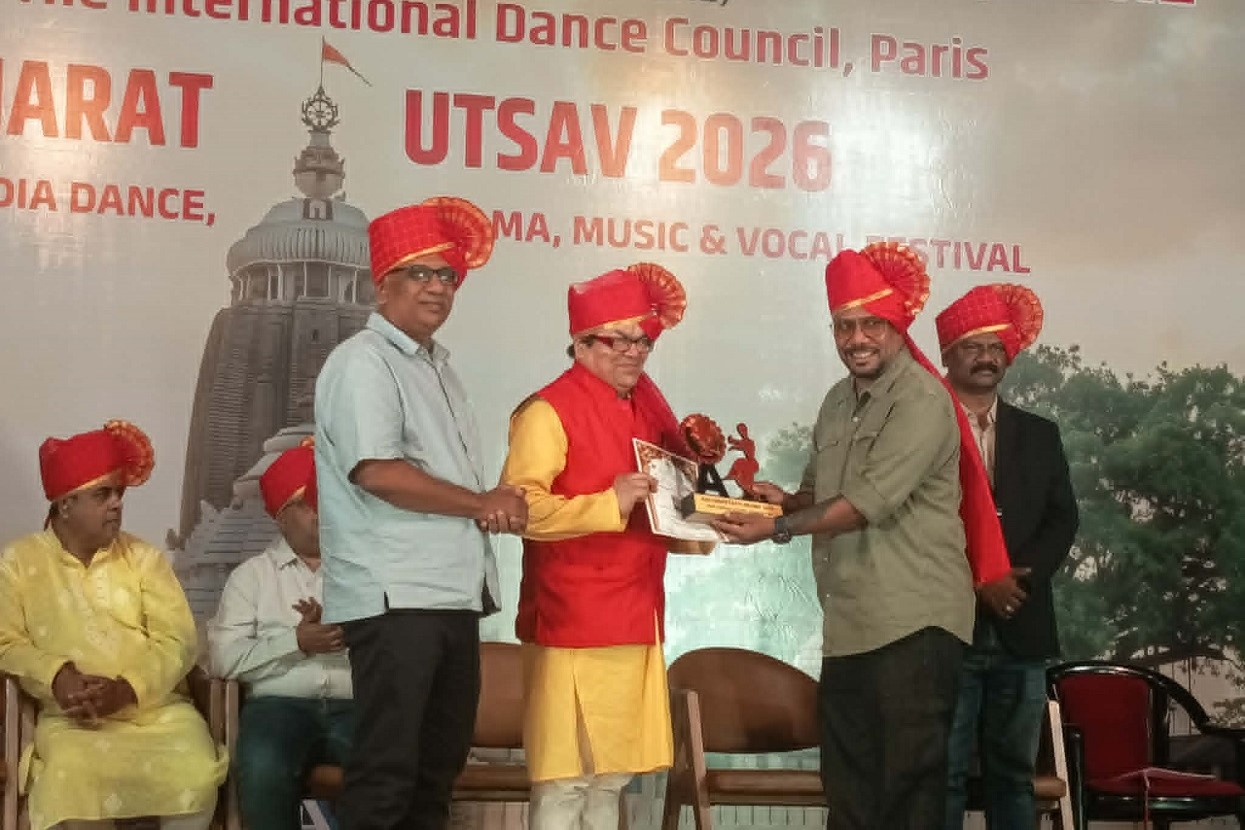 Sarod maestro Rajopadhyay honoured with ‘Kalakshetram’ title in India