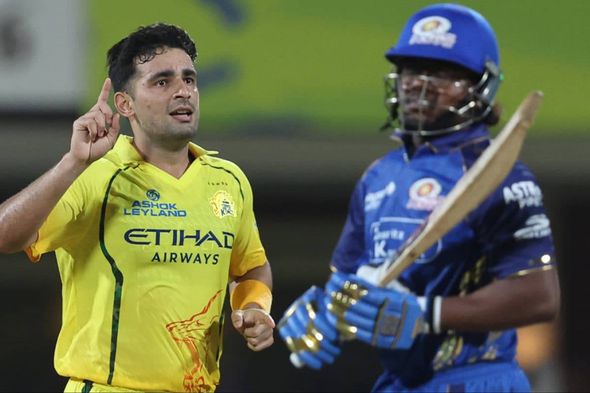 CSK crush MI by 8 wickets