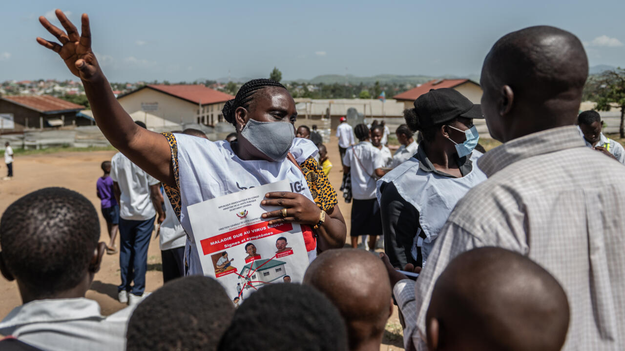 Hundreds of youths protest outside Kenya’s Ebola quarantine center for US citizens