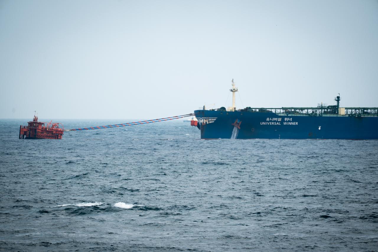 Iranian tankers exit US blockade zone ahead of peace talks