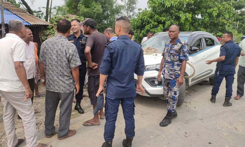 Police senior officer dies in road crash, wife injured