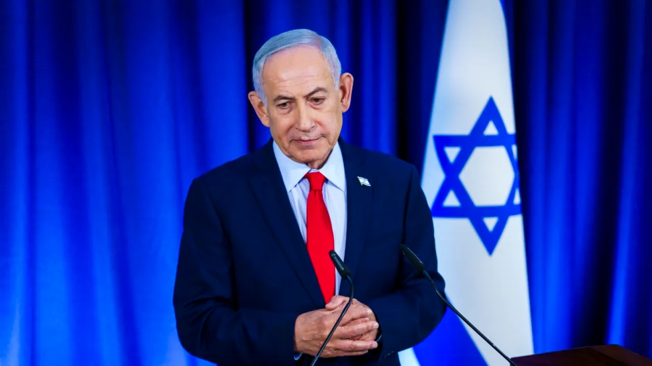 Israeli officials condemn Netanyahu’s decision on cancelling strikes in Lebanon