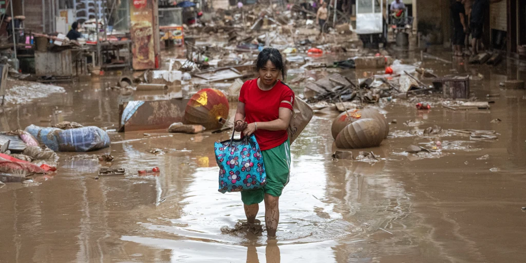 Nearly 40,000 people evacuated amid heavy rains in Guangdong; China