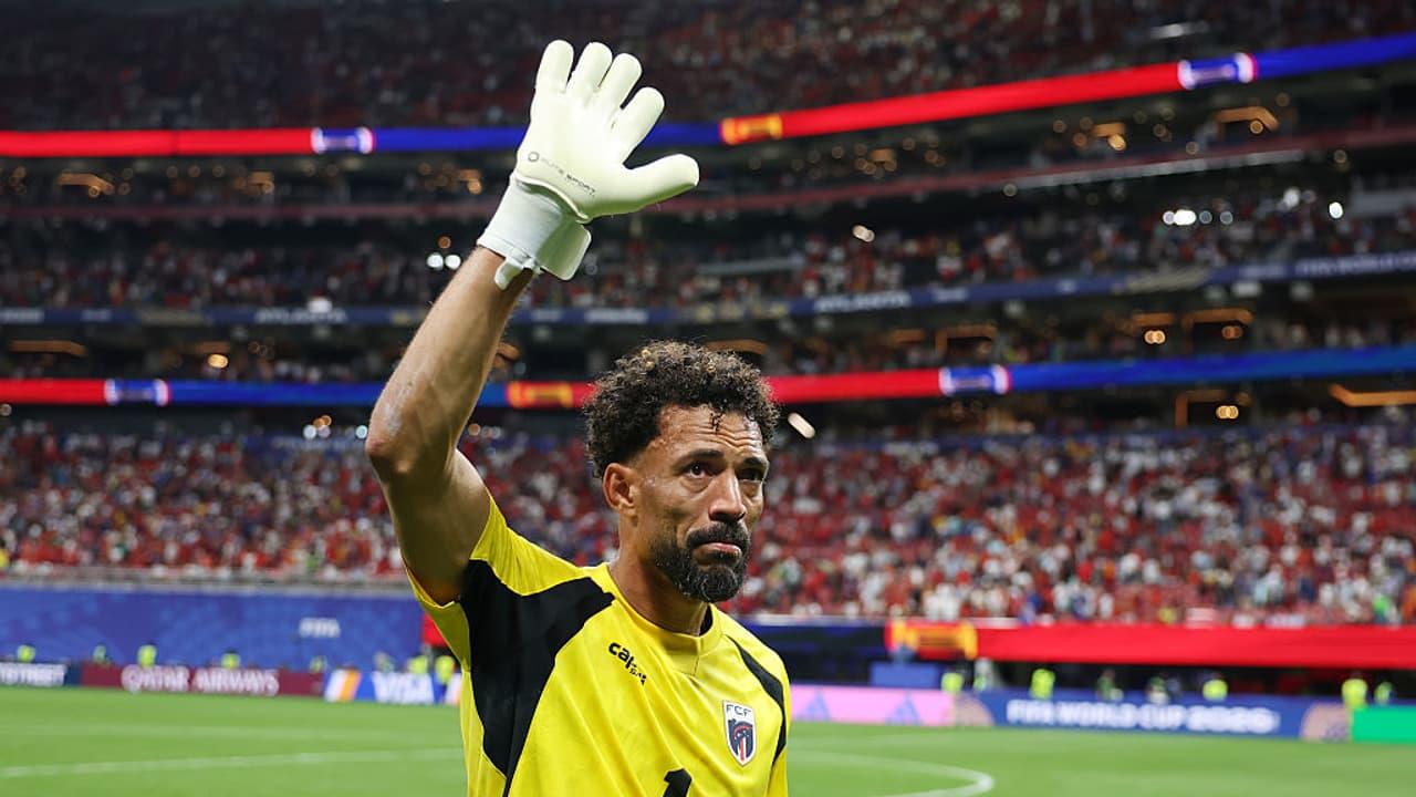 Vozinha heroics hold Spain, followers surge