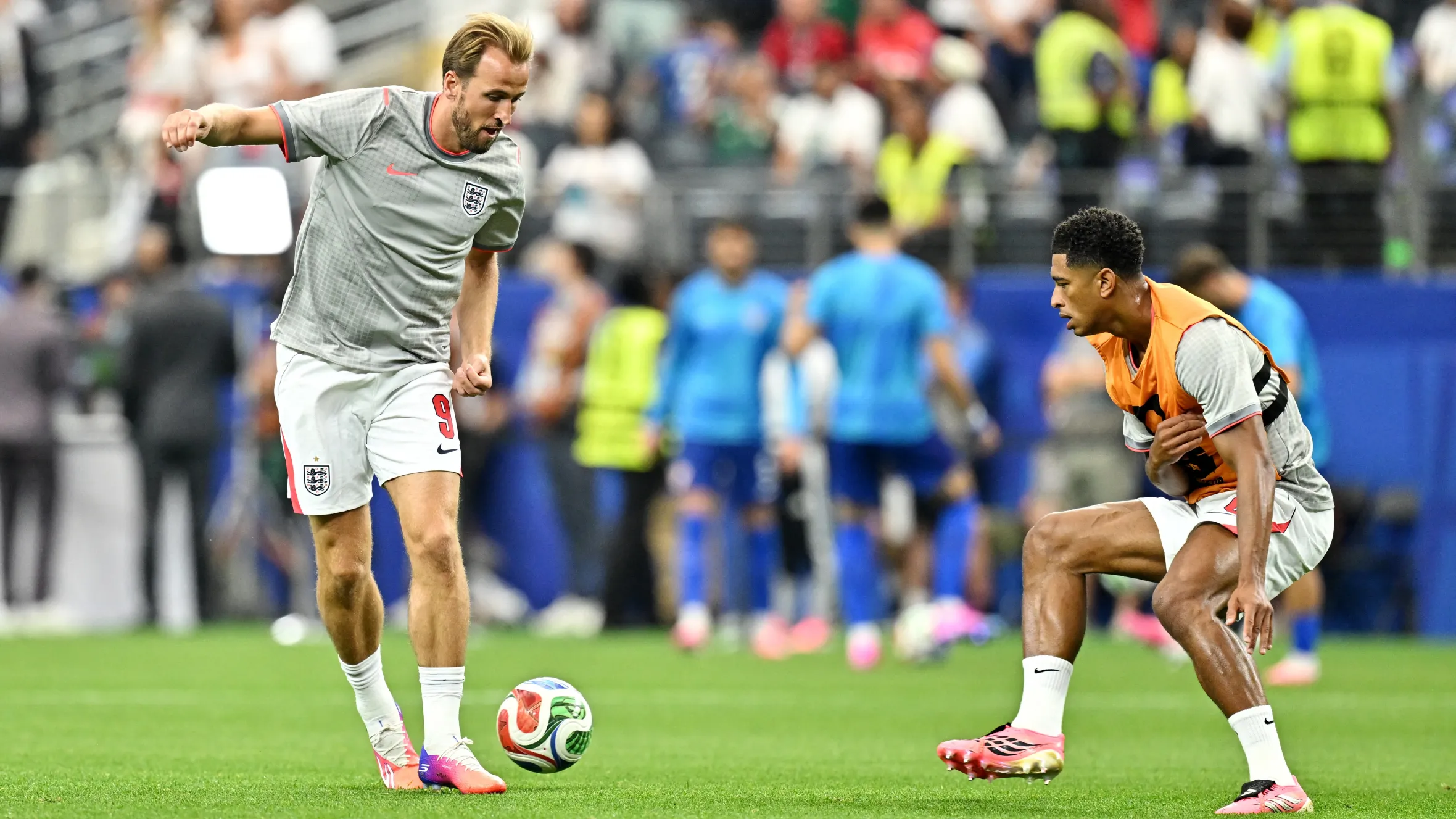 England beat Croatia 4-2