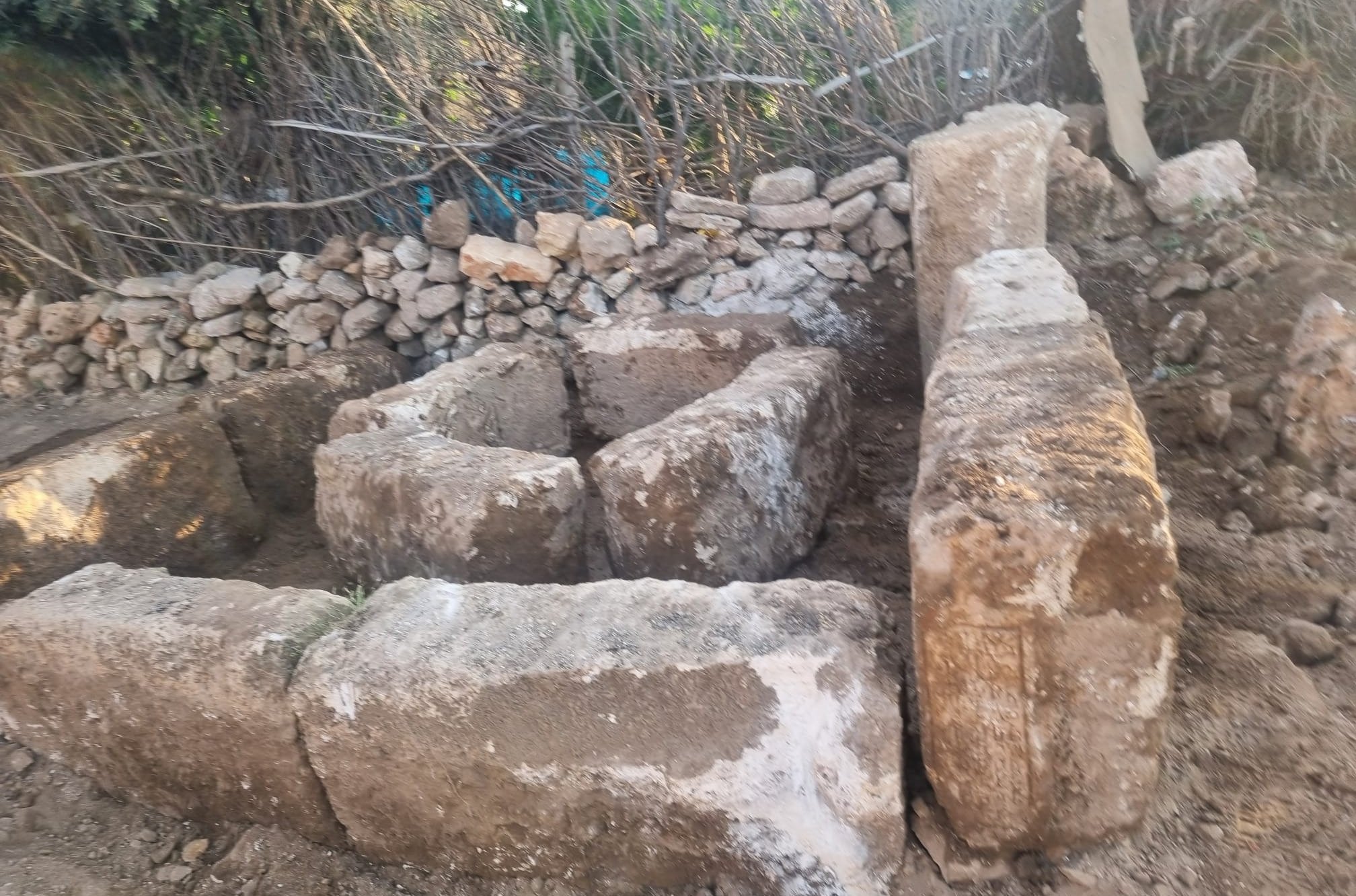 Ancient Syriac inscriptions unearthed in Turkey’s Mardin during roadwork