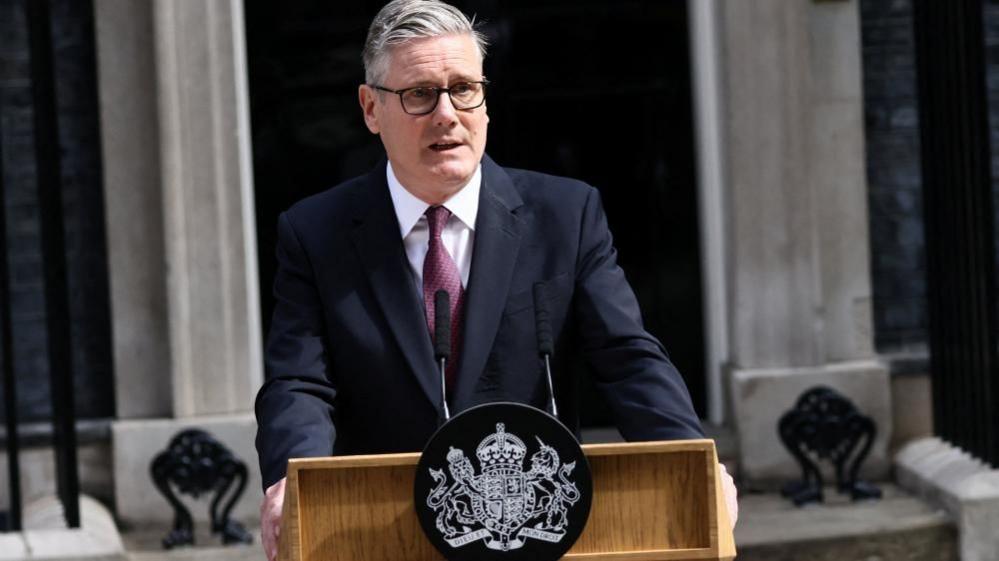 Prime Minister Keir Starmer announces resignation