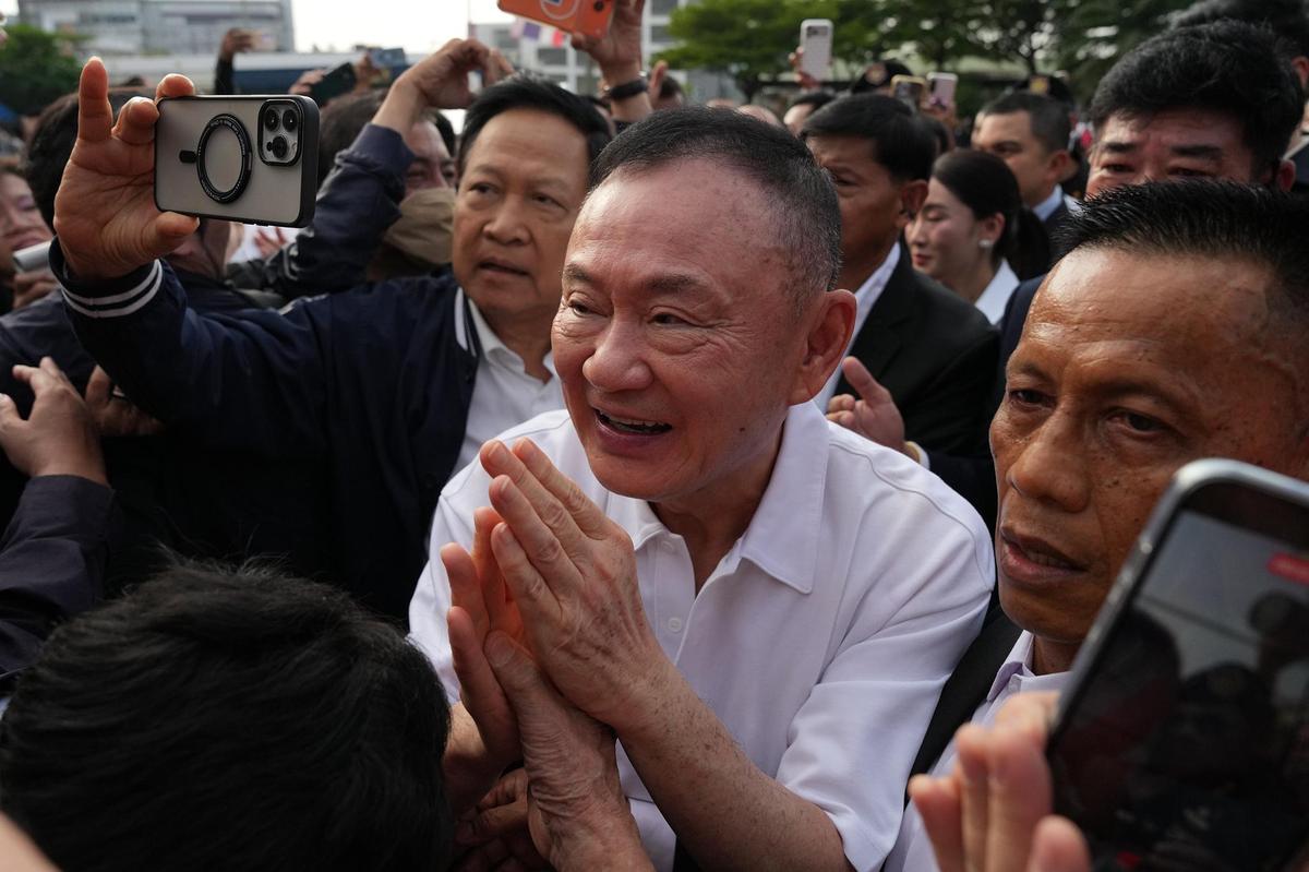 Former Thai PM Thaksin Shinawatra freed early from parole after receiving royal pardon